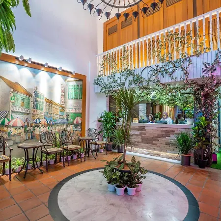 Floresta Hotel Chinatown-3